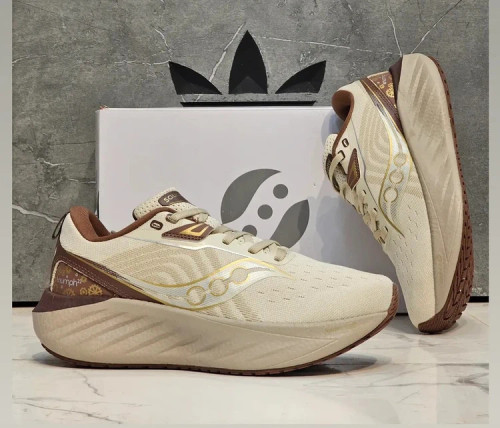 کتونی وارداتی / ساکونی تریمپ۲۲مسترکوالیتی / Saucony Triumph 22 / ساخت ویتنام وارداتی/ کتونی پیاده رویی / ست زنانه و مردانه /سایز ۳۶الی ۴۵ / ضمانت کیفیت کالا / فروش تکی و عمده