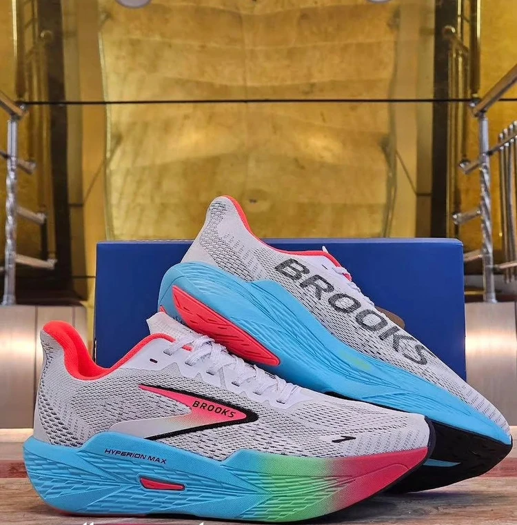 کتونی بروکس هایپریون مکس مسترکوالیتی / Brooks Hyperion Max / ساخت ویتنام وارداتی/  سایز۴۰الی ۴۵ / فروش تکی و عمده/  ضمانت کیفیت کالا