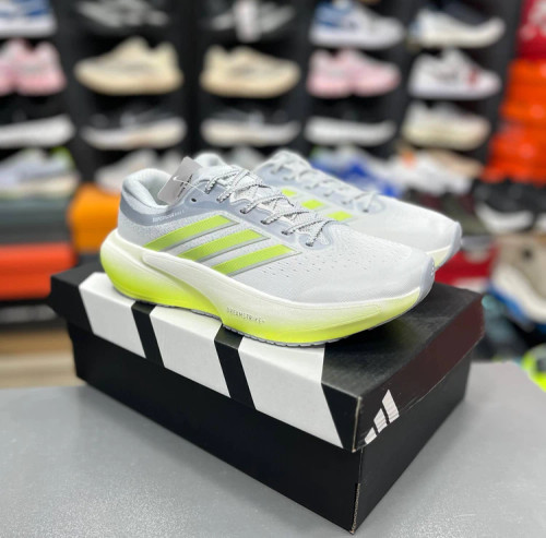کتونی آدیداس مردانه سوپرنوا رایز ۳/Adidas Supernova Rise 3/ساخت ویتنام/سایز ۴۰ الی ۴۵/فروش تکی و عمده ضمانت اصالت کالا کیفیت مسترکوالیتی درجه ۱