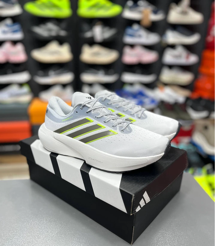 کتونی آدیداس مردانه سوپرنوا رایز ۳/Adidas Supernova Rise 3/ساخت ویتنام/سایز ۴۰ الی ۴۵/فروش تکی و عمده ضمانت اصالت کالا کیفیت مسترکوالیتی درجه ۱