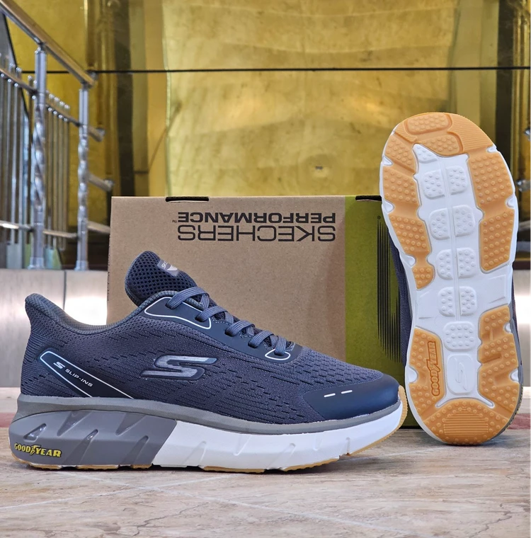 کتونی اسکیچرز آرچ فیت اسلیپ اینز / با زیره گودیر مسترکوالیتی / Skechers Archfit Slip-ins / ساخت ویتنام وارداتی / سایز۴۰ الی ۴۵ / فروش تکی و عمده ضمانت / کیفیت کالا