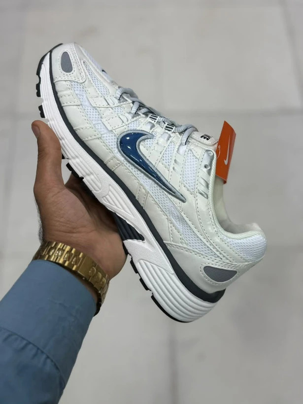 کتونی نایک nike p-6000 ساخت ویتنام سایز ۴۰ تا ۴۵ دارای رنگبندی مختلف . فروش به صورت تک و عمده