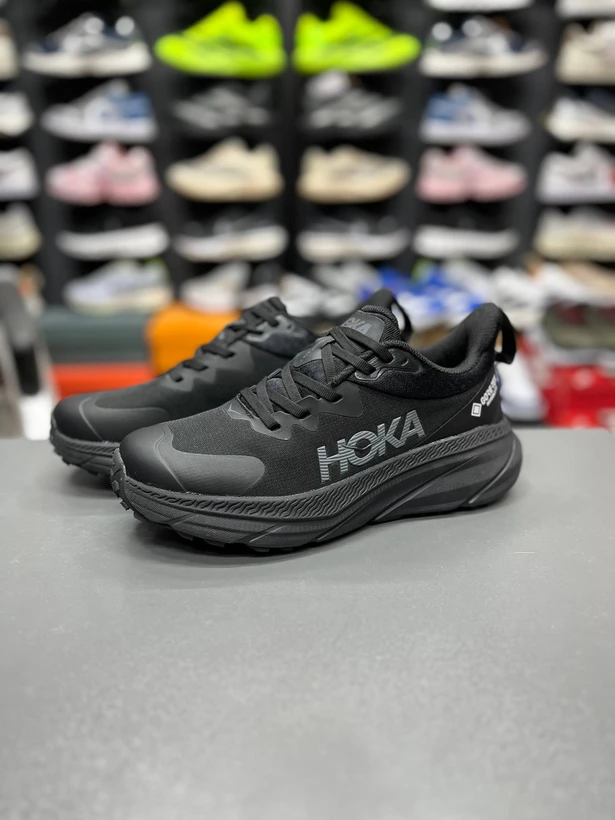 کتونی مسترکوالیتی درجه ۱ / هوکا چلنجر آرت ۷ / hoka challenger art 7، / ساخت ویتنام وارداتی / سایز ۴۰الی ۴۵ / بالاترین کیفیت بازار ضمانت اصالت کالا
