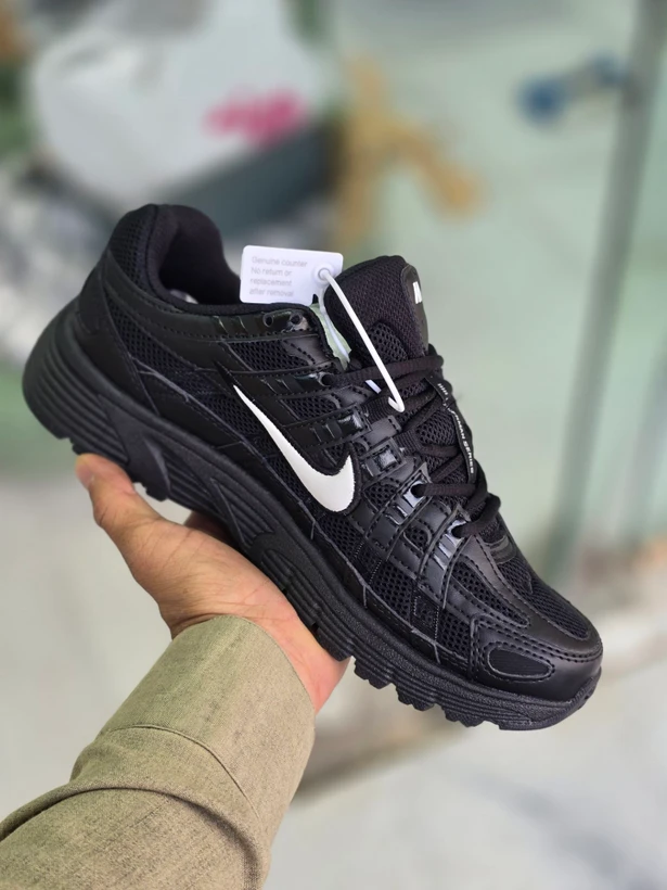 کتونی نایک nike p-6000 ساخت ویتنام  سایز ۴۰ تا ۴۵ دارای رنگبندی مختلف . فروش به صورت تک و عمده