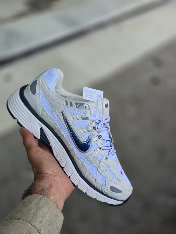 کتونی نایک nike p-6000 ساخت ویتنام  سایز ۴۰ تا ۴۵ دارای رنگبندی مختلف . فروش به صورت تک و عمده
