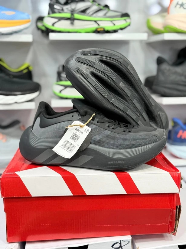 کتونی آدیداس هایپربوست/ مسترکوالیتی / سایزبندی 40 تا 45 / Adidas Hyper boost / فروش تک و عمده