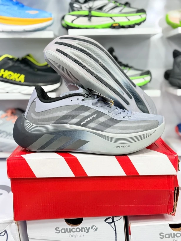 کتونی آدیداس هایپربوست/  مسترکوالیتی / سایزبندی 40 تا 45 / Adidas Hyper boost /  فروش تک و عمده
