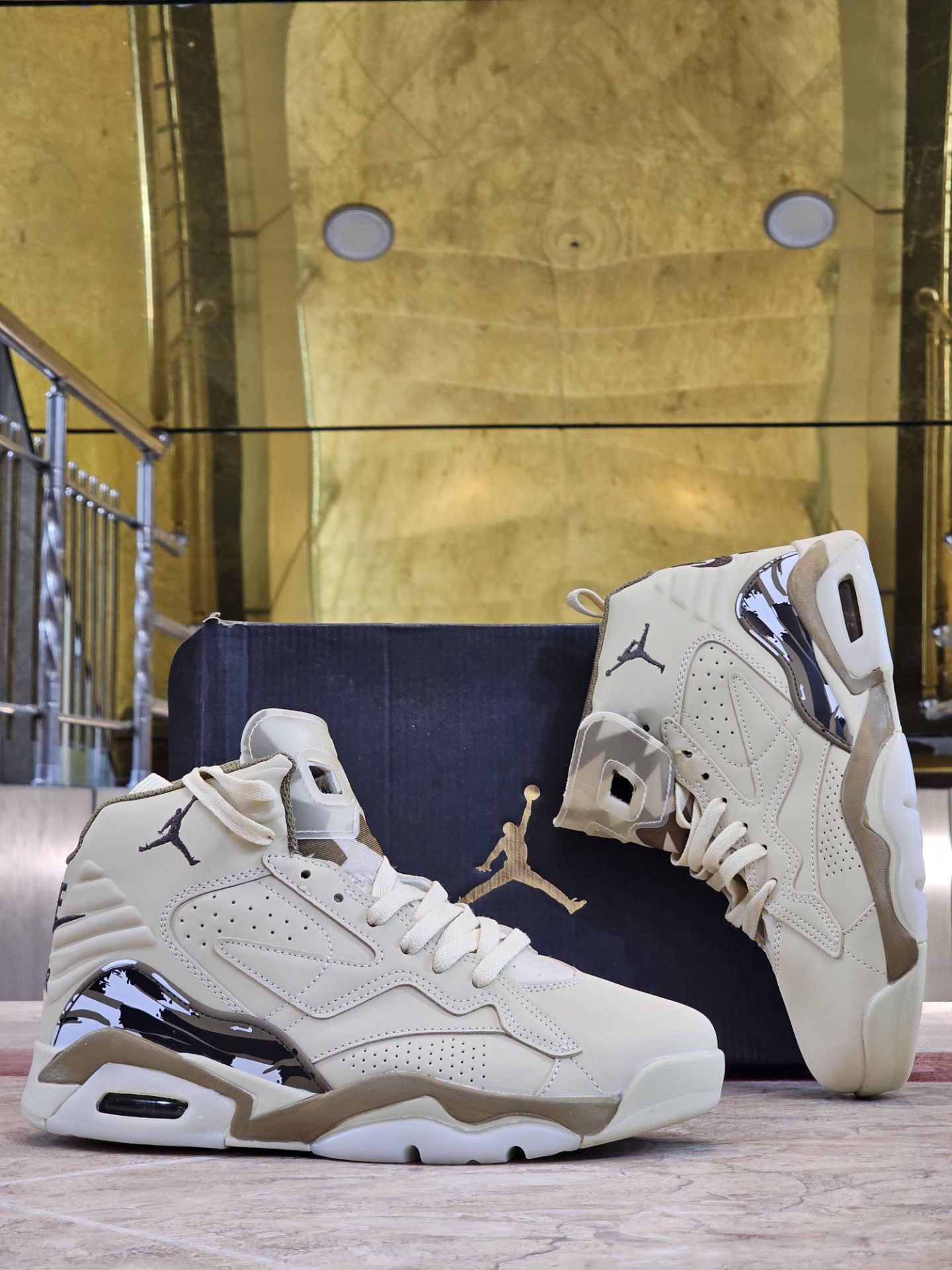 کتونی نایک ایر جردن ۲۳ /nike  Air jordan 23 / ویتنام وارداتی / سایز ۴۰ تا ۴۵ / مسترکوالیتی a درجه یک / دارای ضمانت کالا / بسکتبالی