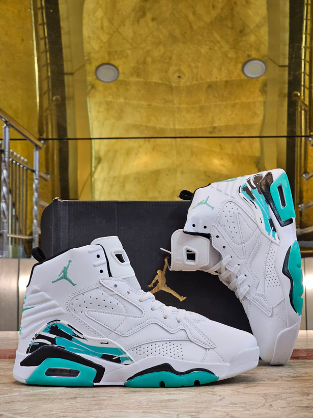 کتونی نایک ایر جردن ۲۳ /nike Air jordan 23 / ویتنام وارداتی / سایز ۴۰ تا ۴۵ / مسترکوالیتی a درجه یک / دارای ضمانت کالا / بسکتبالی