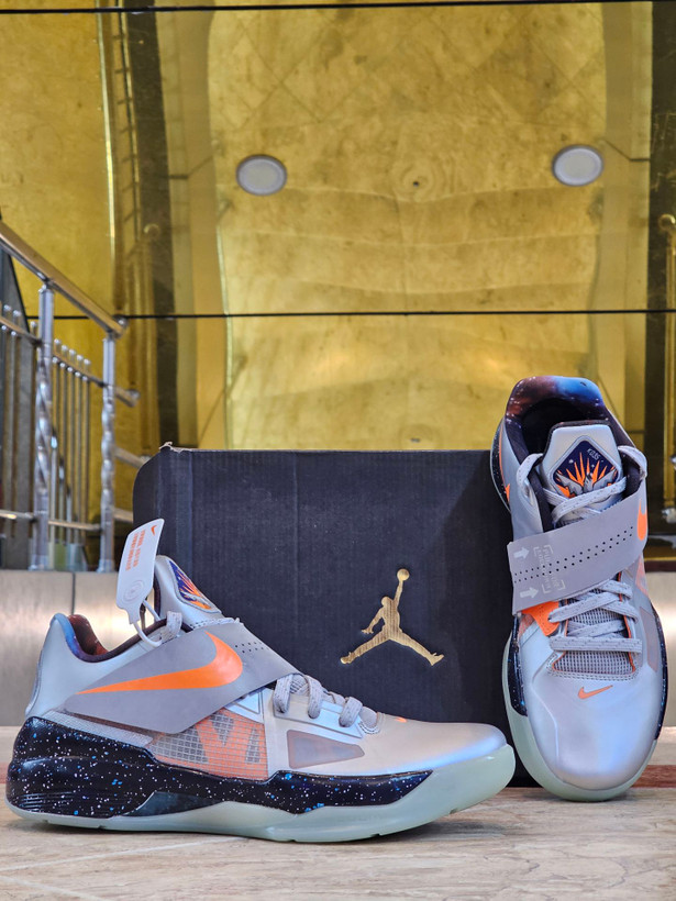 کتونی نایک کی دی فور / Nike KD 4 / سایز ۴۰ تا ۴۵ / مستر کوالیتی a / دارای ضمانت کالا / فروش به صورت تک و عمده / ویتنام وارداتی / بسکتبالی