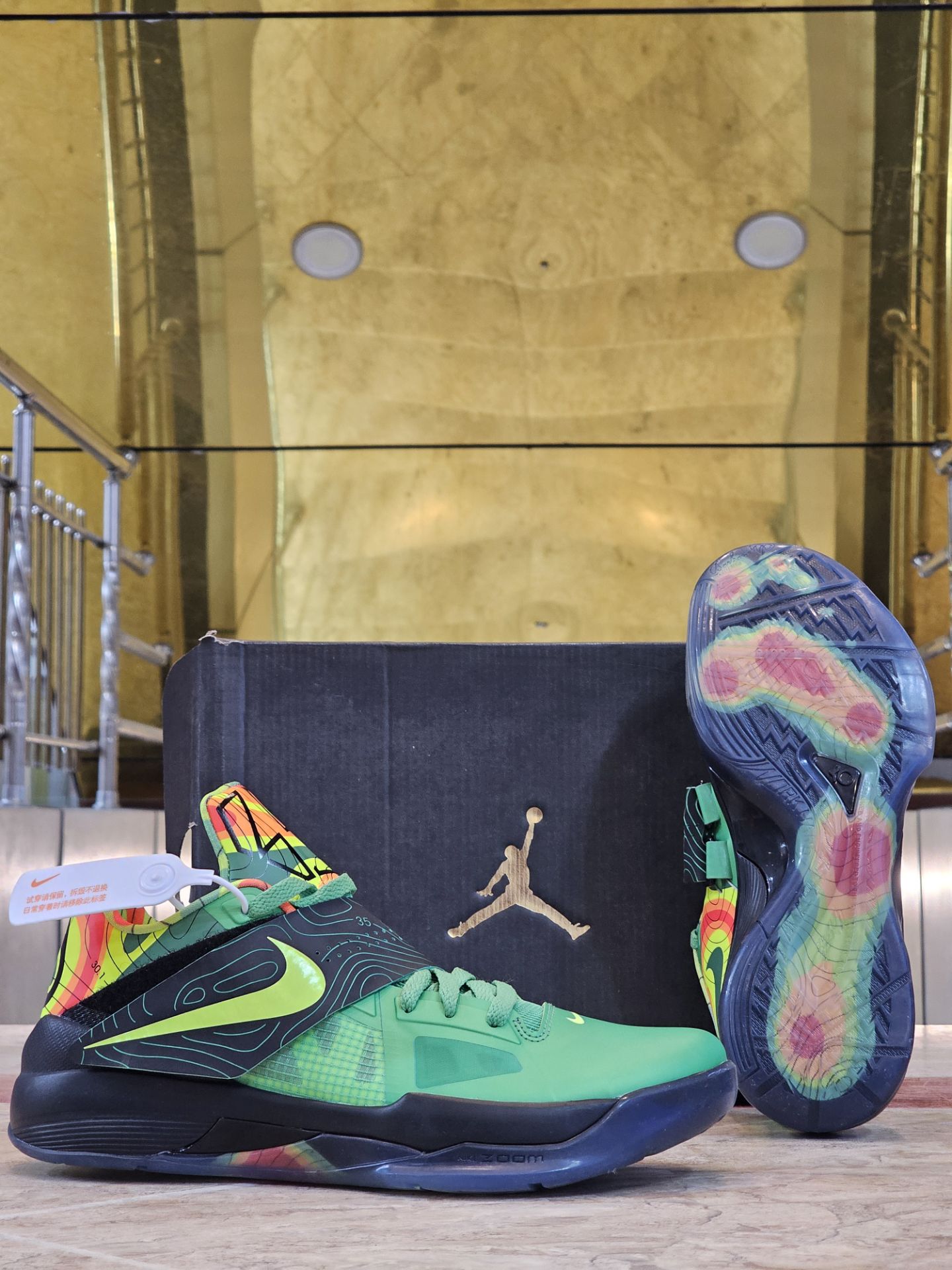 کتونی نایک کی دی فور / Nike KD 4 / سایز ۴۰ تا ۴۵ / مستر کوالیتی a / دارای ضمانت کالا / فروش به صورت تک و عمده / ویتنام وارداتی / بسکتبالی