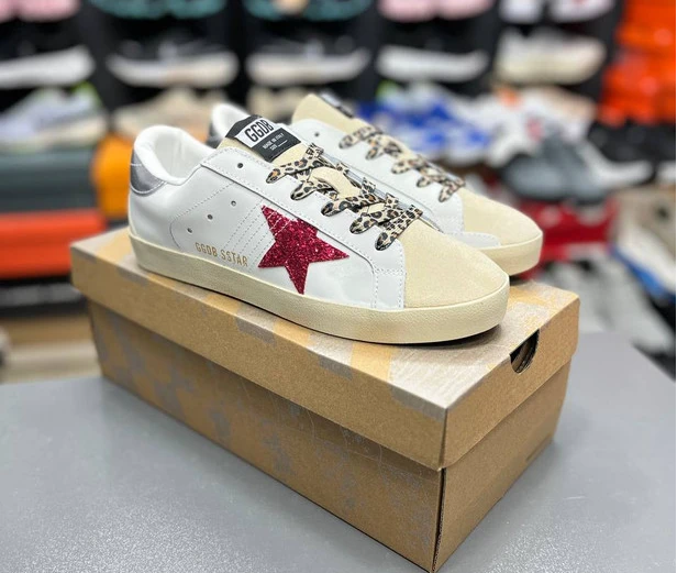 کتونی گلدن گوس سوپراستار / مسترکوالیتی درجه یک / Golden Goose Super-Star / سایز۳۷ الی ۴۰ / ضمانت اصالت و کیفیت کالا / فروش تکی و عمده