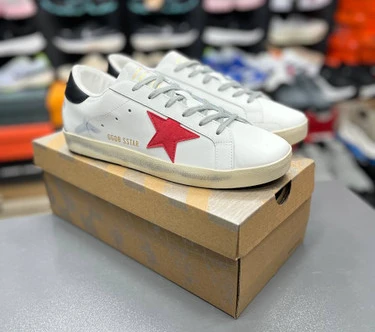 کتونی گلدن گوس سوپراستار / مسترکوالیتی درجه یک / Golden Goose Super-Star / سایز۳۷ الی ۴۰ / ضمانت اصالت و کیفیت کالا / فروش تکی و عمده